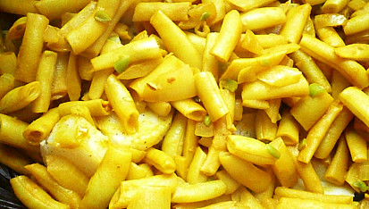 Brambory zapékané s tofu a fazolkami