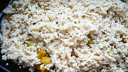 Brambory zapékané s tofu a fazolkami