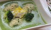 Brokolicová polévka krémová se sýrovými noky