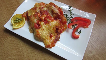 Cannelloni s mletým masem zapečené se sýrem