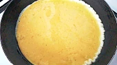 Chléb s omeletou (vaječný řízek)