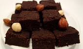 Fazolové brownies s karobovou moukou