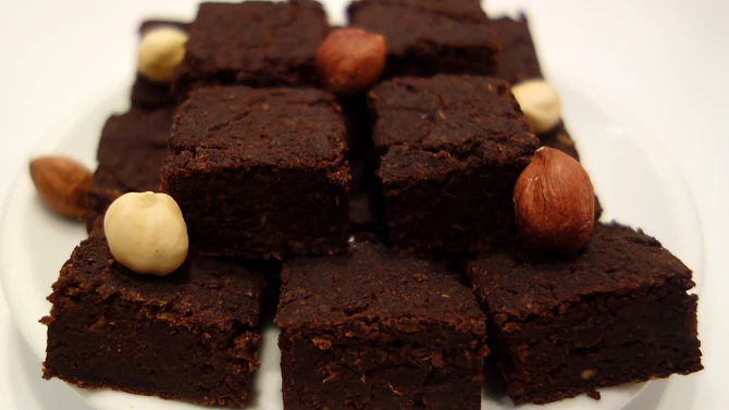 Fazolové brownies s karobovou moukou