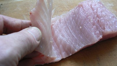 Kapr na houbách s vlašskými ořechy – rodinný recept sokolnického rybáře