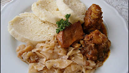 Karamelizované hlávkové zelí
