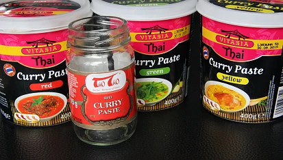 Kuřecí curry se špenátem a cuketou
