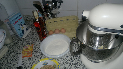 Máslová bábovka s ořechy