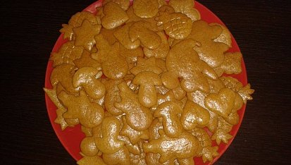 Perníčky, které jsou hned měkké, tak perníčky jsou napečené, už jen nazdobit :-)