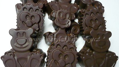 Plněné čokoládové pralinky, Pralinky pro menší děti s ořechovou náplní
