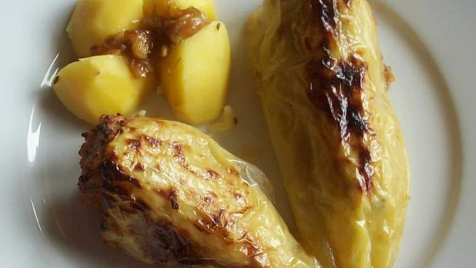 Plněné papriky s mletým masem a šmakounem