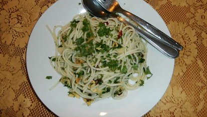 Spaghetti aglio olio e peperoncino