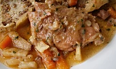 Vepřová plec v cibuli, s celerem a mrkví, Detail