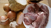 Vepřová plec v cibuli, s celerem a mrkví, Část použitých surovin