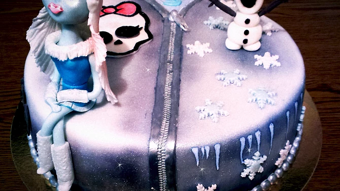 2 In 1 - Dvě pohádky v jednom dortu - Monster High a Frozen