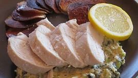 Citronové kuře pečené v soli s omáčkou z řapíkatého celeru