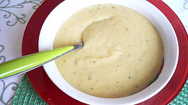 Cuketová polévka s červenou čočkou