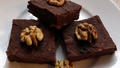 Cuketové brownies s kaštanovou moukou bez lepku, mléka a vajec