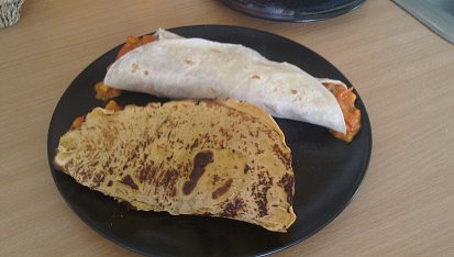 Domácí kukuřičné tortily s masovou náplní na mexický způsob
