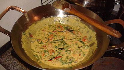Indická kuchyně - jihoindické thakkali payaru curry (černooké fazolky) český videorecept