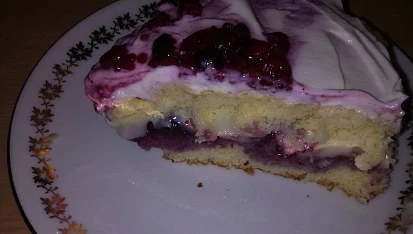 Jednoduchý piškotový dort