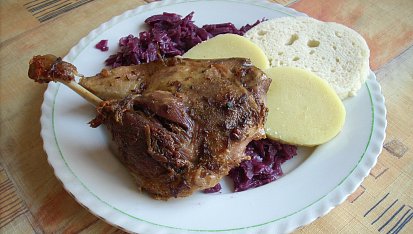 Kachna s červeným zelím a bramborovým knedlíkem, Vzkoušel jsem podle receptu a byla výborná.