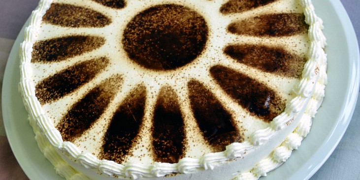 Kávový bezlepkový dort s rumem (Tento dort neobsahuje mouku, ale pozor na dávku…)