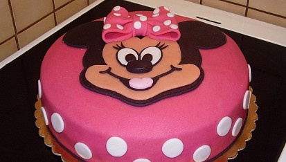 Minnie holčička