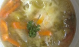 Ovarová zeleninová polévka se ztraceným vejcem dle hajného ze „Šlajfu“