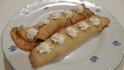Palačinky se šlehačkou bez lepku, mléka, bílků a soji