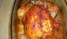 Pečené kuře, plněné kysaným zelím