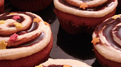 Recept na rychlé muffiny s kousky čokolády (pro dcerku do školky...)