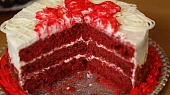 Red velvet dort + cream cheese icing