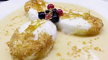 Sněžná vejce (Snow eggs, Oeufs à la Neige)