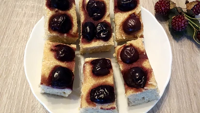 Třešňový koláč bez lepku, mléka a vajec