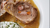 Vepřová plec na víně, Detail masa na řezu a rozmixované šťávy