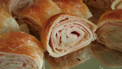 Závin se šunkou od kosti a restovanou cibulkou, Závin se šunkou od kosti a restovanou cibulkou