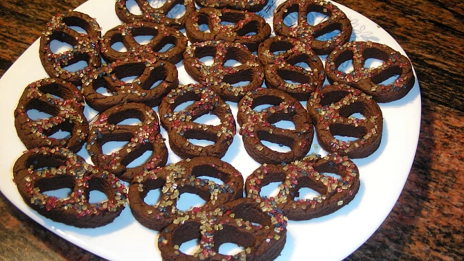 Alsaské čokoládovo-kávové bretzels