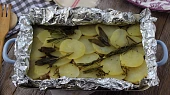Bramborová papilota s kuřecím a vepřovým masem (Živáňská), Čerstvě upečené