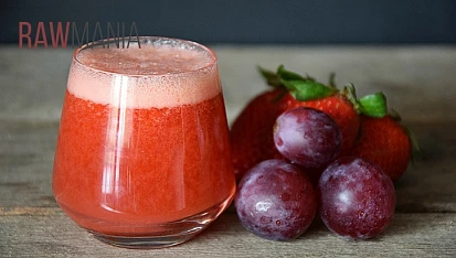 Červený nápoj plný antioxidantů