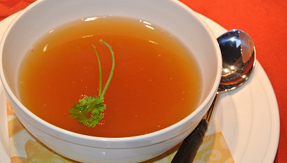 Consommé z bizona