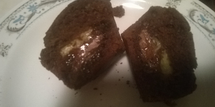Dominčiny muffiny - velmi jednoduché (s nutelou a banánem)