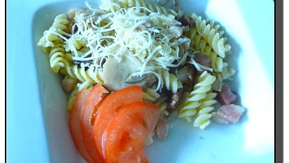 Fusilli s hlívou a uzeným bokem