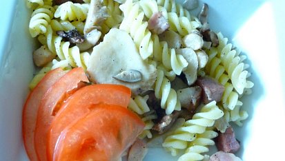Fusilli s hlívou a uzeným bokem