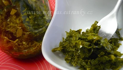 Kopr a jiné natě v soli, Nať libečku v soli.