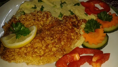Kuřecí řízky v těstíčku a cornflakes