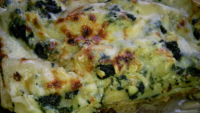 Lasagne s medvědím česnekem, kopřivami a nivou