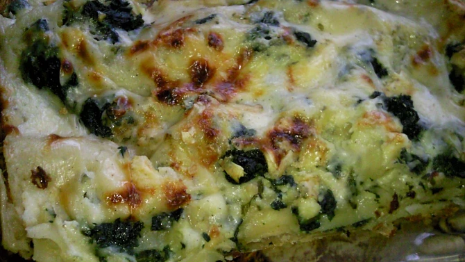 Lasagne s medvědím česnekem, kopřivami a nivou