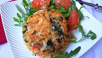 Lososové burgery s quinoa a špenátem