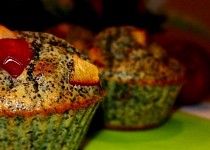 Makové muffiny se švestkami