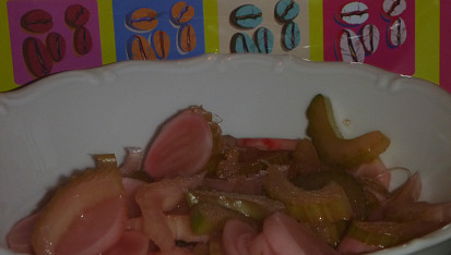 Marinovaná ředkvička s řapíkatým celerem